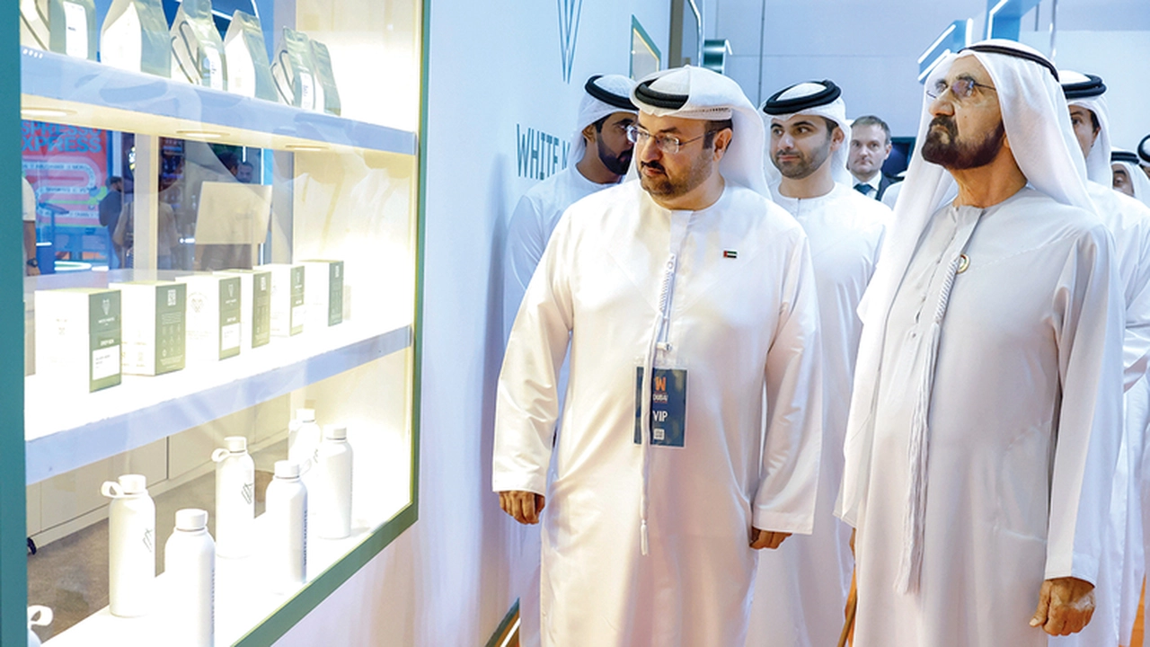 فعاليات عالم القهوة.. محمد بن راشد يطّلع على مشاركات دولية ومحلية في دبي